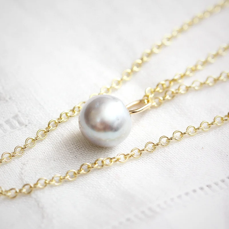 choker necklaces for women -Vintage Moonglow Pearl Pendant