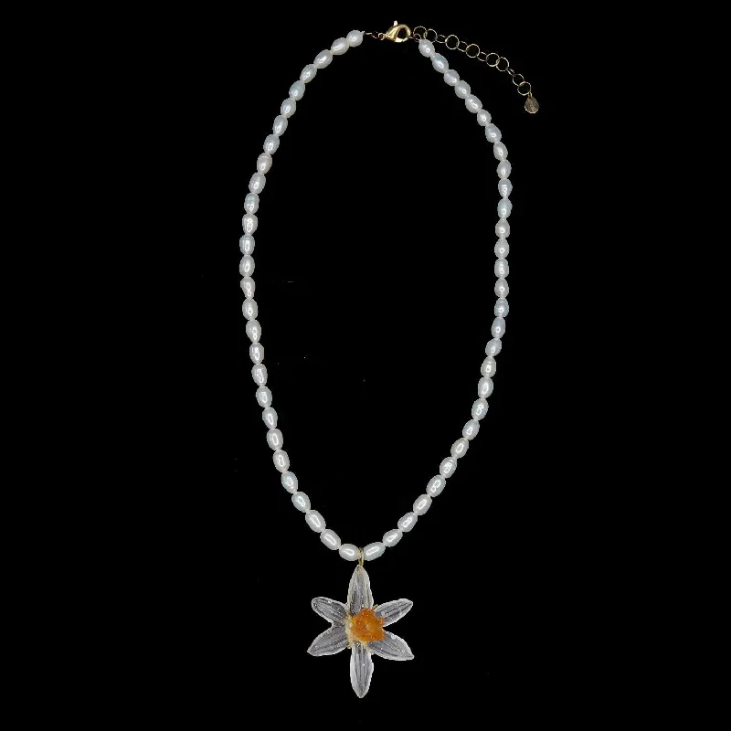 romantic necklaces for women -Daffodil Necklace