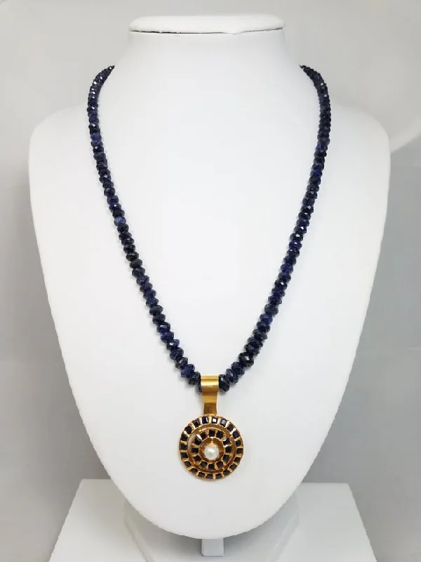 heart-shaped necklaces for women -Beautiful Faceted Sapphire Bead Pearl 21k Gold Pendant Necklace