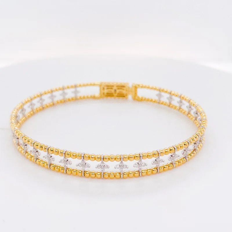 women’s bangles for casual wear -Diamond Clover Flexible Bangle Bracelet