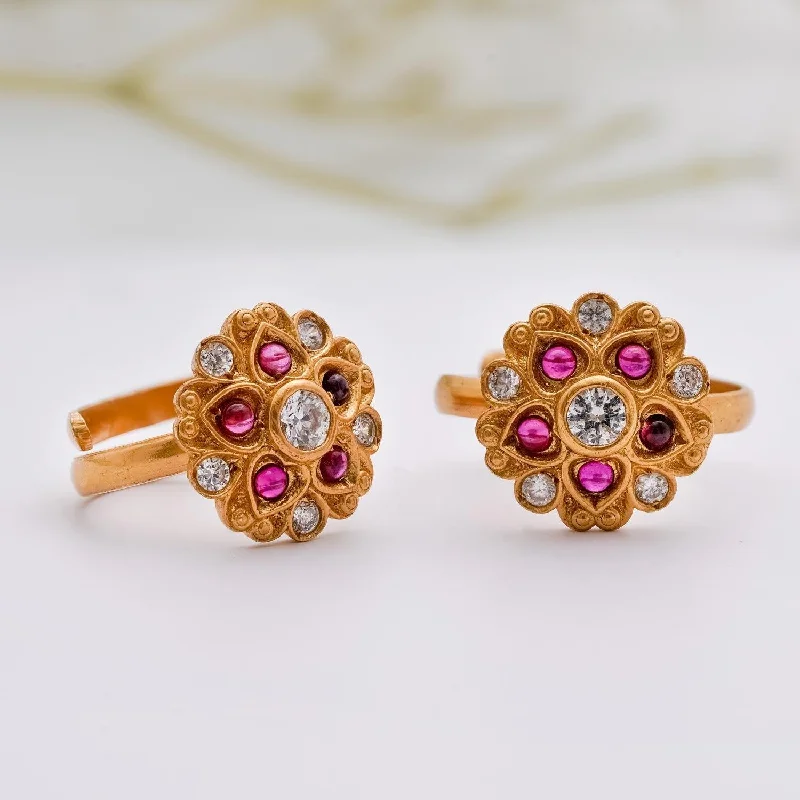 trendy rings for brides -Gold Polish Adjustable Toe Rings