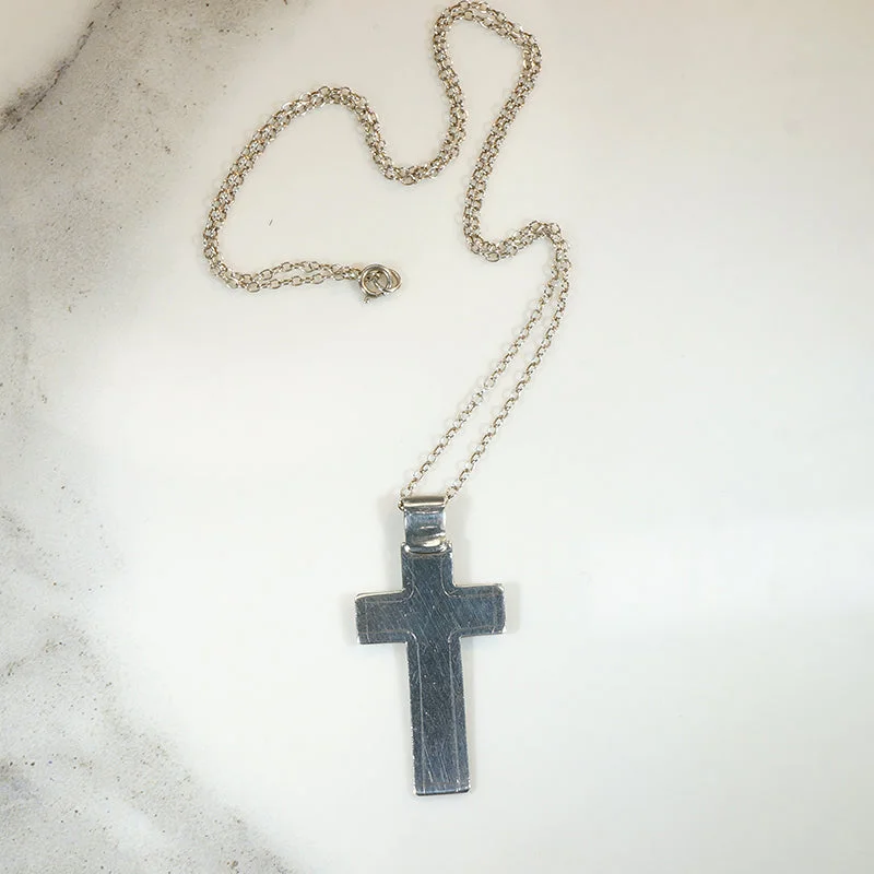 stylish modern necklaces for women -Lightweight Sterling Silver Cross Necklace