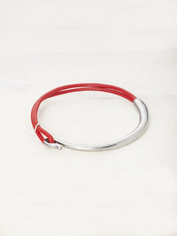 engraved bracelets for women -Leather Bar Bracelet - Chili